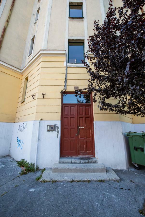 Viola Family Apartman Free Parking Pecs Exterior photo